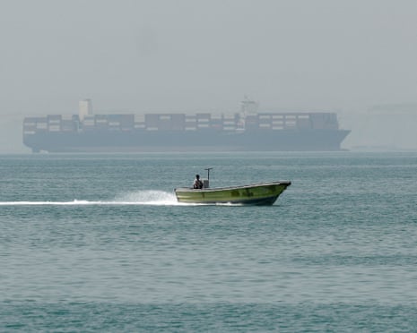 Urânio e controle do Estreito de Hormuz em negociações EUA-Irã