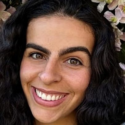 Centenas de candidaturas: jovens enfrentam dificuldade para conseguir emprego