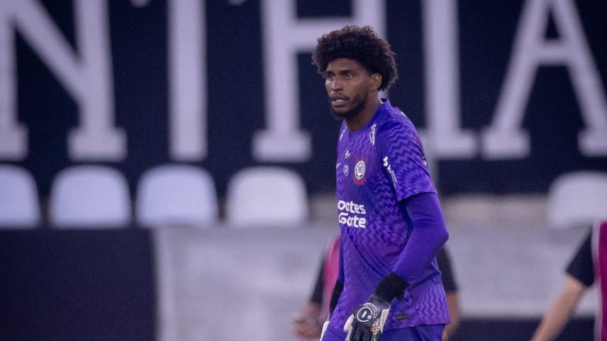 Hugo Souza admite expectativa por vaga na Copa do Mundo