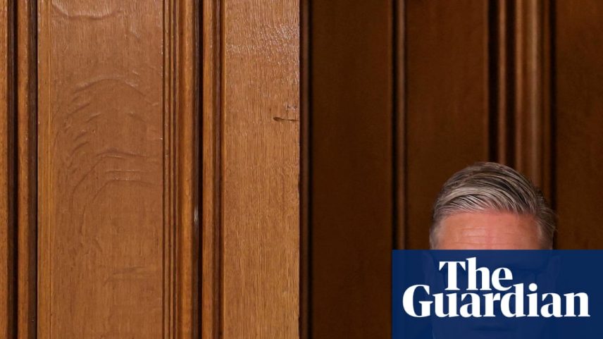 Catherine West recua do desafio a Starmer, mas pede que ele siga até setembro