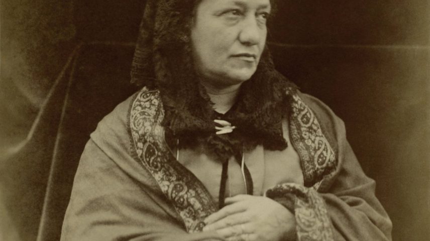 Fotógrafa britânica Julia Margaret Cameron ganha placa azul em Londres