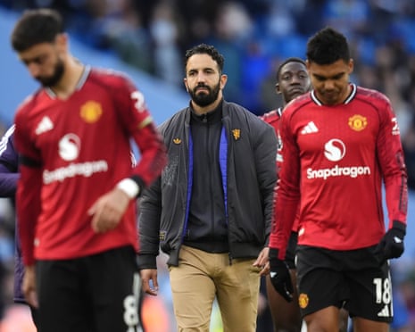 Manchester United sofre prejuízo de 22 milhões com demissão de Ruben Amorim
