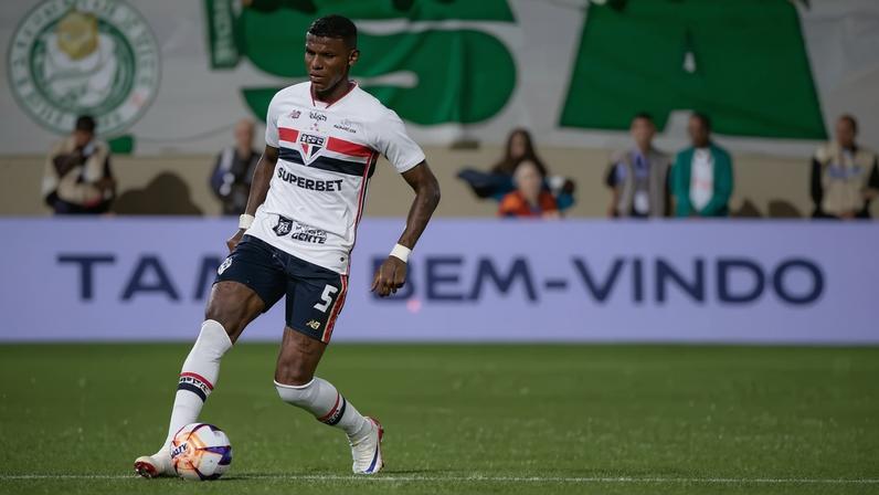 Arboleda em atuação pelo São Paulo
