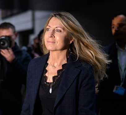 Emissoras devem reagir à ameaça do jornalismo de criadores, diz ex-chefe da BBC