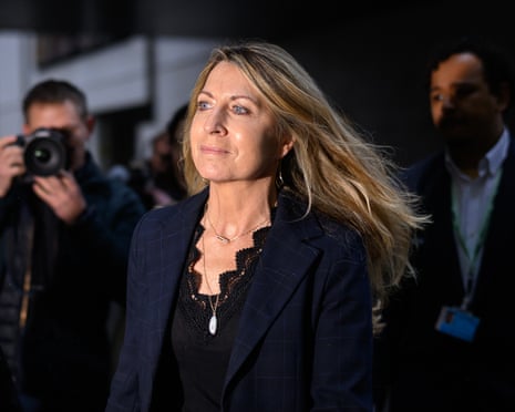 Emissoras devem reagir à ameaça do jornalismo de criadores, diz ex-chefe da BBC