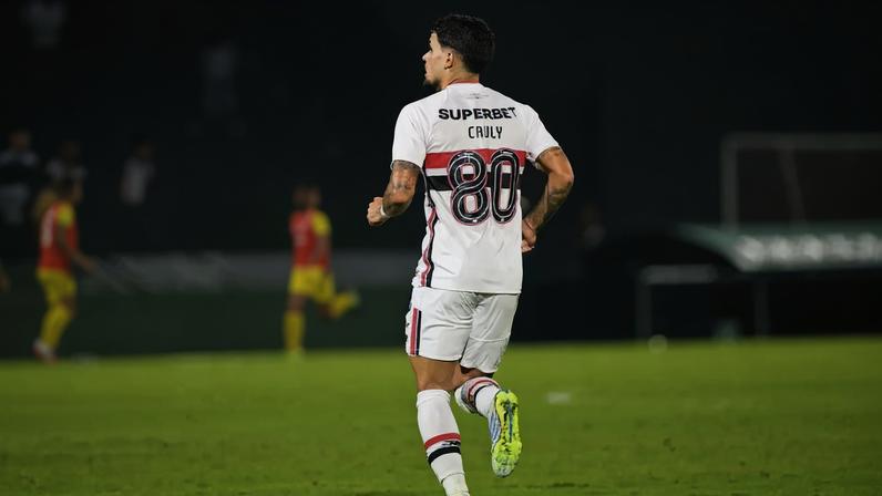 Cauly voltou a treinar e deve ser relacionado (Foto: Eduardo Carmim/Photo Premium/Folhapress)