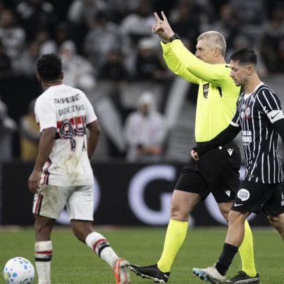 Árbitro relata objetos lançados no gramado em Corinthians x São Paulo