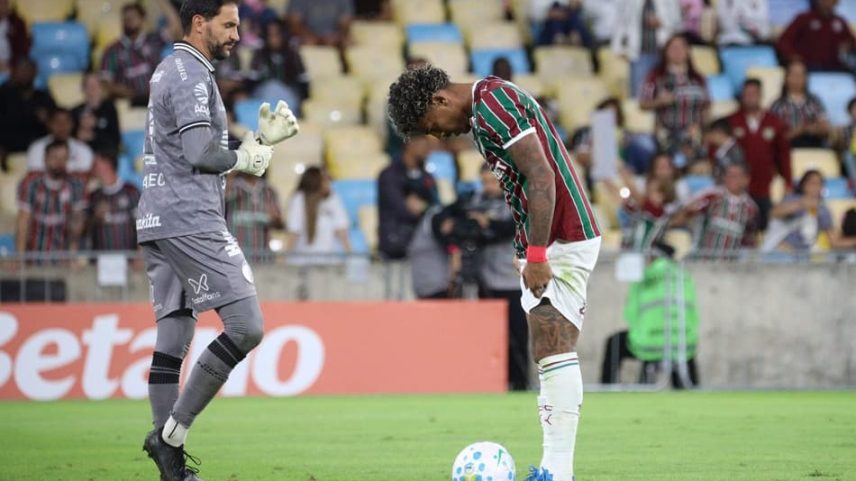 Fluminense envia recado à torcida antes de decisões na Libertadores