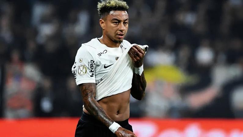Lingard volta ao foco após Peñarol x Corinthians