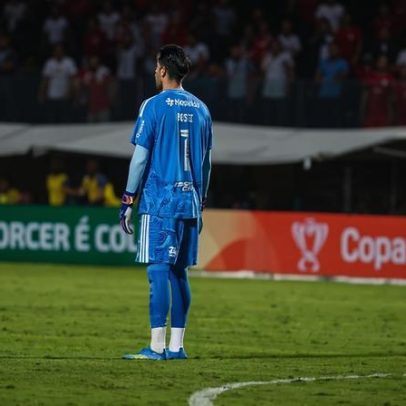 Falha de Rossi em Vitória x Flamengo irrita torcedores e gera reação