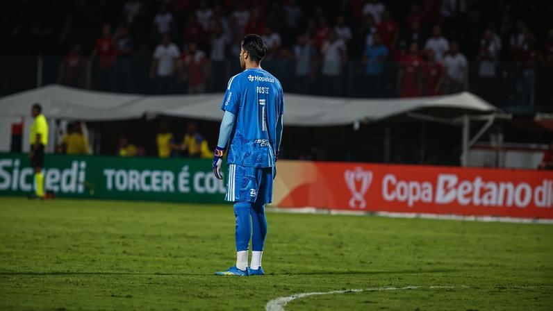 Falha de Rossi em Vitória x Flamengo irrita torcedores e gera reação