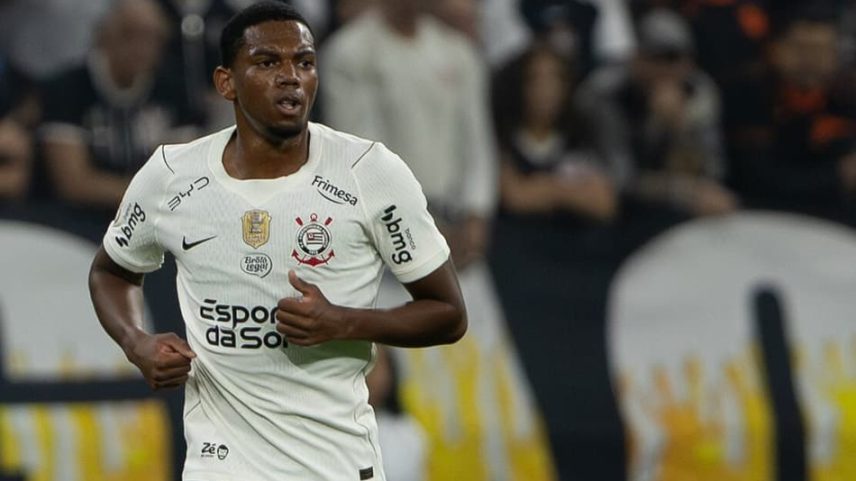 André permaneceu no Corinthians após proposta do Milan (Foto: Joisel Amaral/AGIF/Folhapress)
