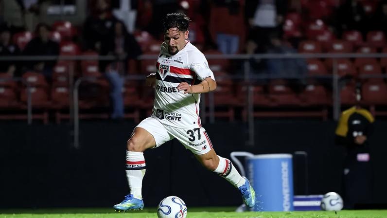 Artur reforça confiança do São Paulo após empate