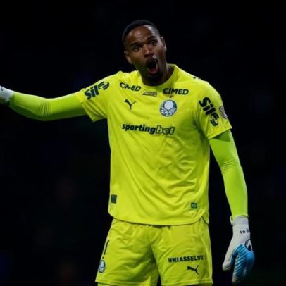 Carlos Miguel se irrita com questionamento após derrota do Palmeiras