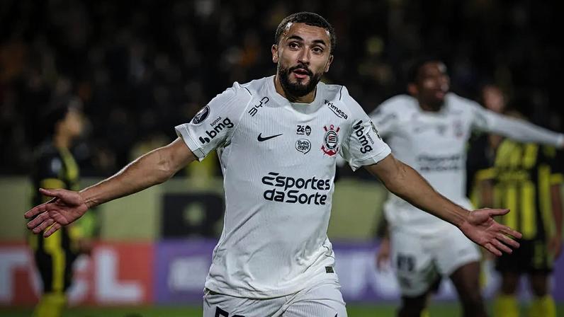 Zakaria Labyad pede permanência de Memphis Depay após gol