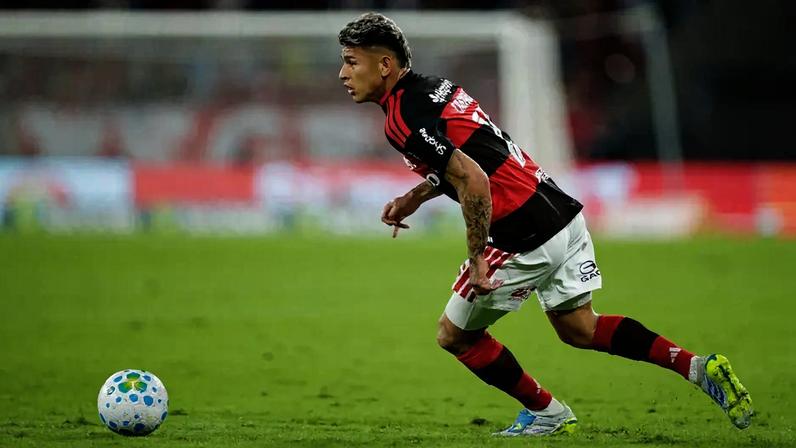 Carrascal foi expulso ainda no primeiro tempo da partida entre Flamengo e Palmeiras. (Foto: Ruano Carneiro / Carneiro Images/Fotoarena/Folhapress)