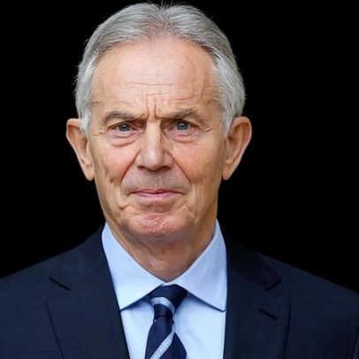Ensaio de Blair sobre falhas do Labour recebe nota máxima por não contribuir