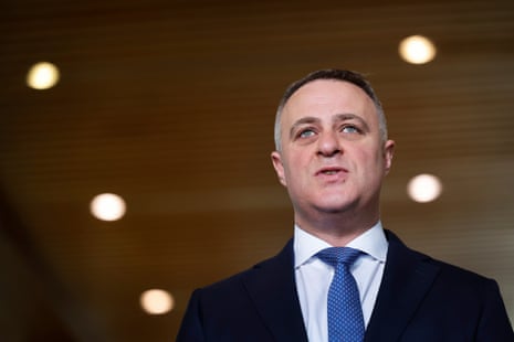 Coalizão promete revogar reformas fiscais de Chalmers no Orçamento 2026