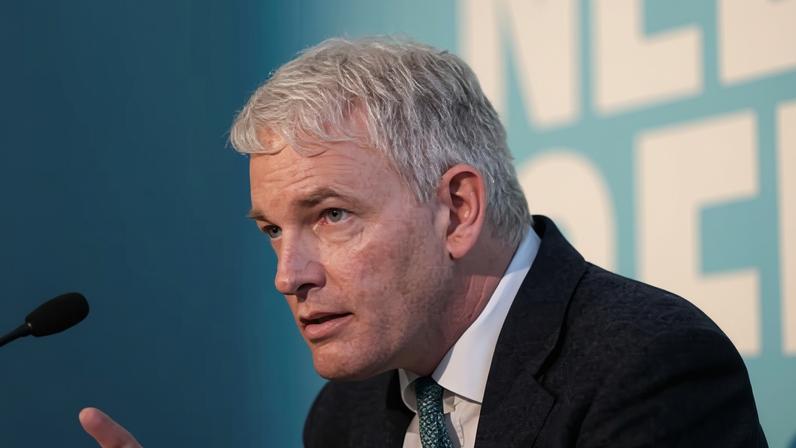 Reforma do serviço civil britânico eliminaria mais cargos de planejamento