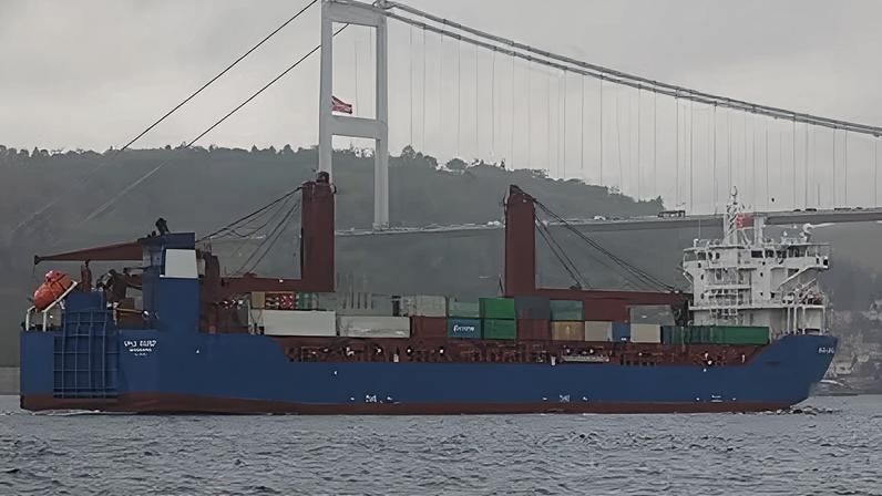 Navio russo afundado diante de Cartagena carregava peças para rompe-gelo nuclear