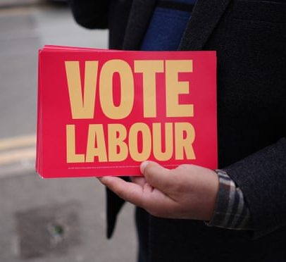 Ex-eleitores do Labour em Birmingham hesitam em substituir Starmer