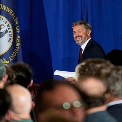 Massie tenta 2028 candidatura após derrota para Ed Gallrein, escolha de Trump