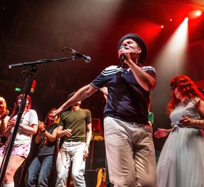 Belle and Sebastian escrevem hino da Escócia após qualificação para a Copa