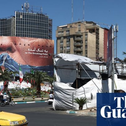 Irã mantém negociações de paz apesar dos primeiros ataques dos EUA