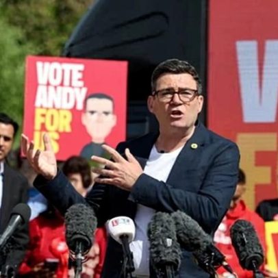 Burnham inicia campanha de eleição suplementar com apelo velado ao No 10