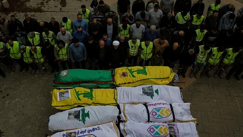 Ataques israelenses no Líbano deixam 10 mortos, incluindo seis paramédicos