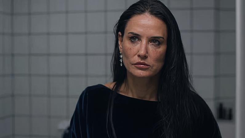 Demi Moore em 'A Substância' — Foto: IMDb