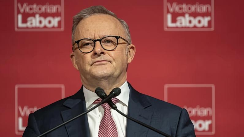 Albanese se emociona ao defender mudanças no imposto de capital e no gearing