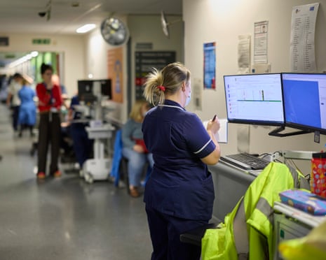 MPs dizem que acesso da Palantir a dados de pacientes NHS England é perigoso