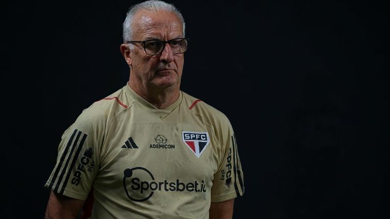 São Paulo ainda deve valores a Crespo, Zubeldía e Dorival Júnior