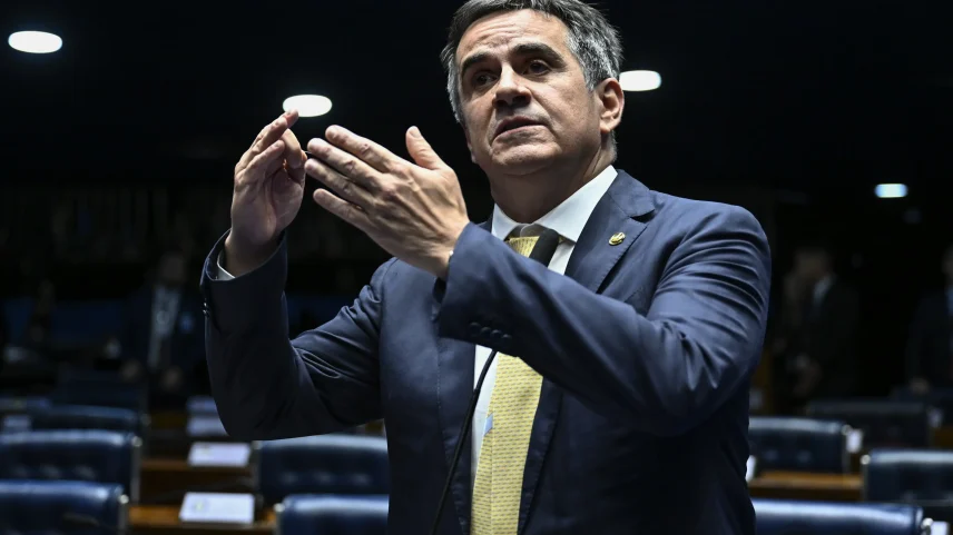 Senador atribuiu aos grandes bancos articulação contra aumento de cobertura pelo FGC. (Foto: Andressa Anholete/Agência Senad)