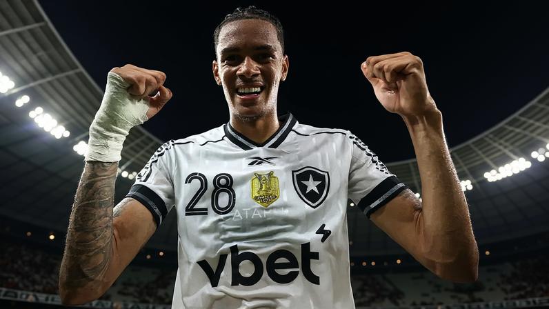 Newton é visto como opção boa para o mercado (Foto: Vítor Silva/Botafogo)