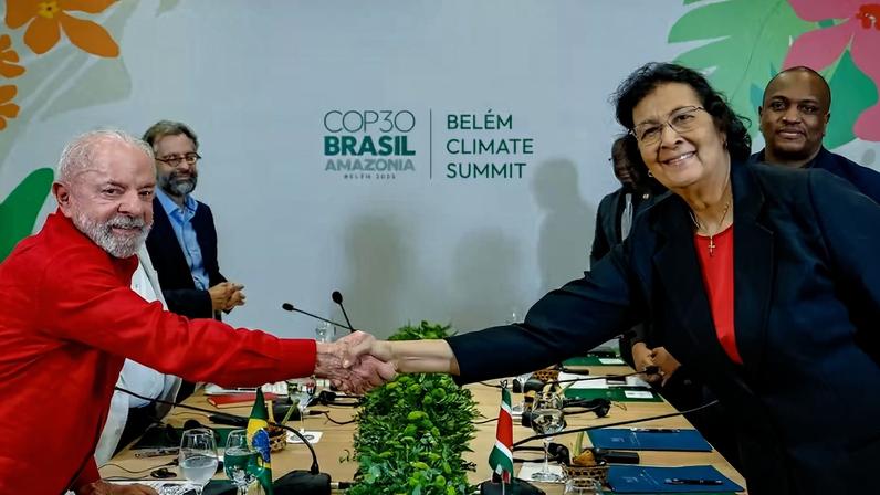 Lula recebe presidente do Suriname e assina acordo contra crime na fronteira