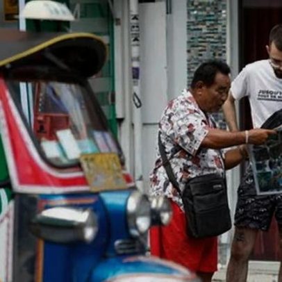 Tailândia aumenta requisitos de visto para turistas citando crimes de estrangeiros