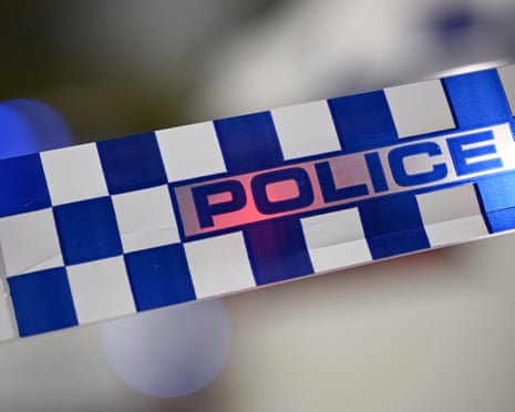 Uma morte e duas em estado grave após ônibus cair da estrada em Whitsundays