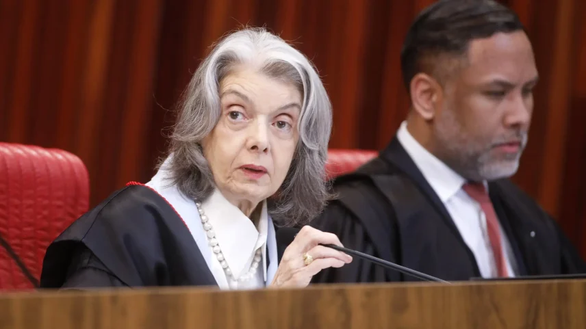 Presidente do TSE, ministra Cármen Lúcia diz que urnas eletrônicas eliminaram fraudes eleitorais (Foto: Alejandro Zambrana/TSE)