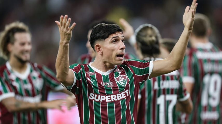 Savarino comemoram gol do Fluminense (Foto: Marcelo Gonçalves/ Fluminense FC)