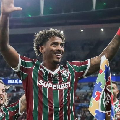 Zubeldía define escalação do Fluminense com mudanças e Kennedy volta