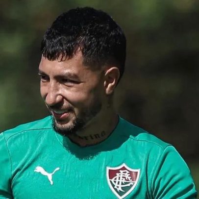 Acosta é avaliado nos treinos do Fluminense visando Libertadores