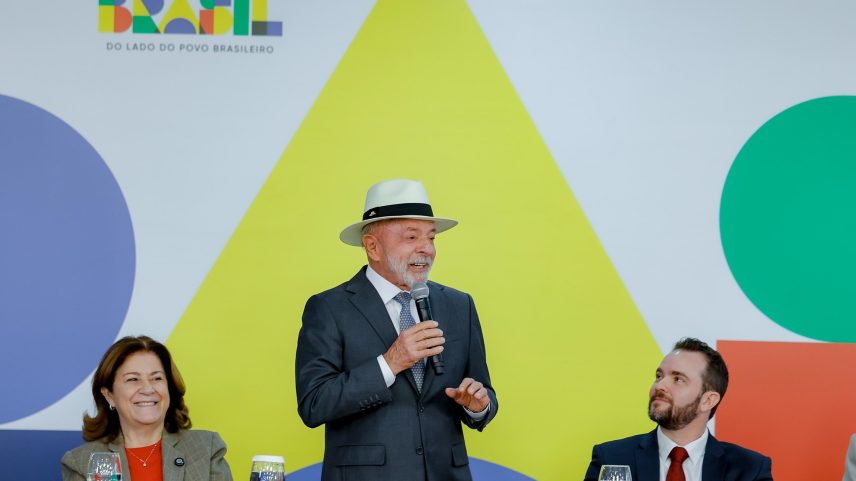Lula sanciona lei que aumenta penas para furto, roubo, estelionato e receptação