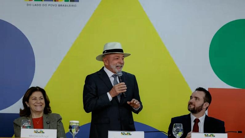 Lula assina medida provisória do Desenrola 2.0. — Foto: Ricardo Stuckert/ Presidência da República