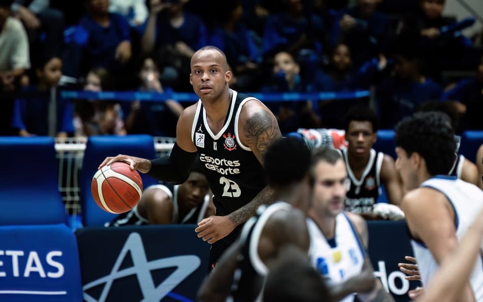 Corinthians e Minas no jogo 4 da série de quartas de final do NBB 2025/26 (Foto: Divulgação/ Minas Tênis Clube)