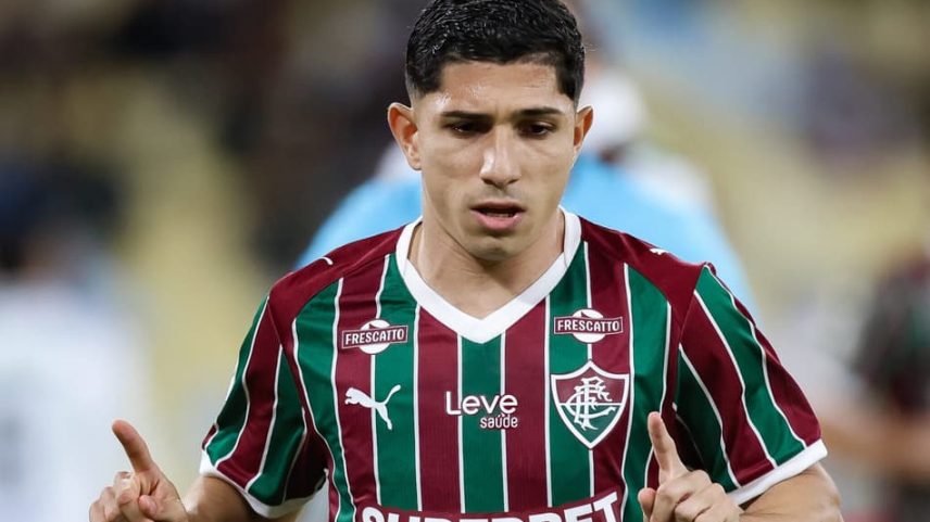 Savarino classifica vaias da torcida do Fluminense como exagero