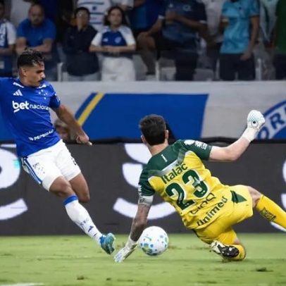 Cruzeiro protegeu a meta, bombardeou Goiás e merecia mais