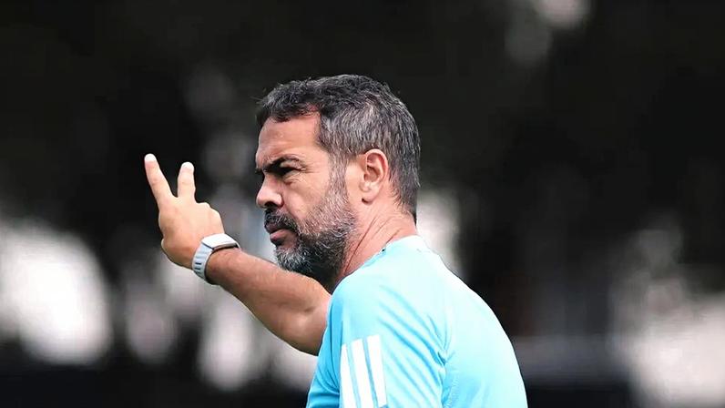 Artur Jorge fica sem atacante em Palmeiras x Cruzeiro; confira opções
