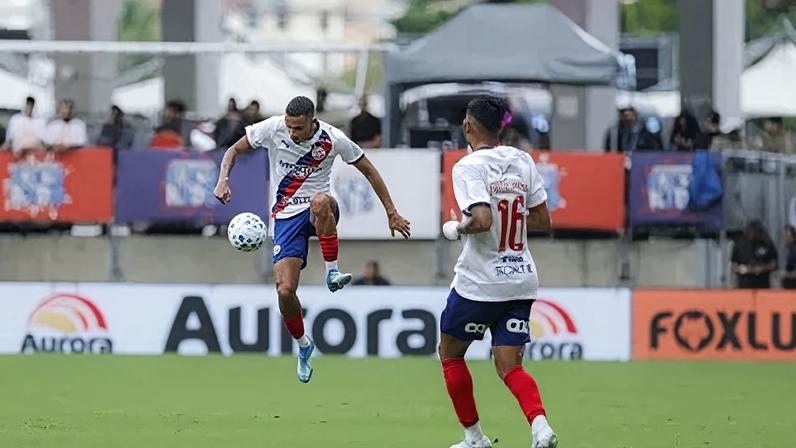 Luciano Juba em Bahia x Grêmio